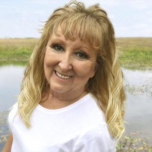 Meet your Posher, Pamela